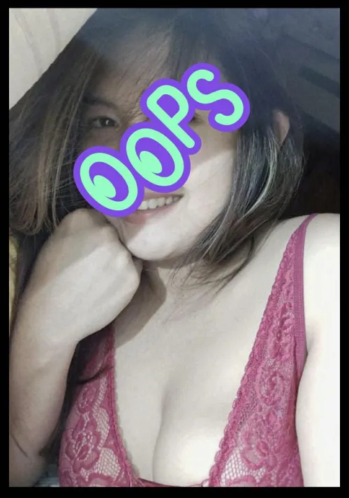 This gorgeous tita is looking for some NSFW fun