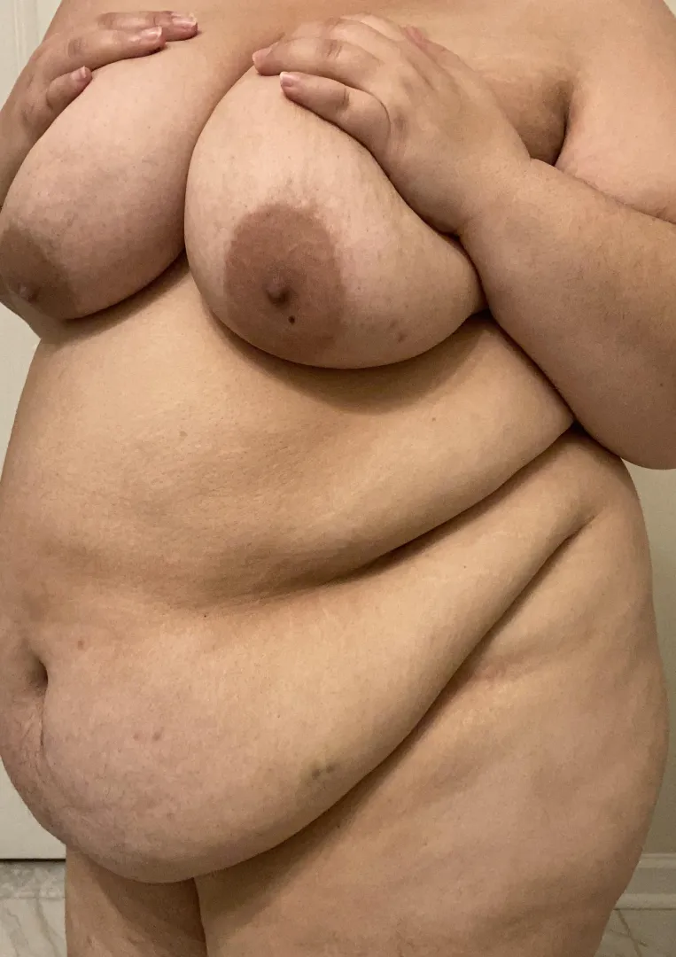 this sub has been great to my shy bbw self, imma have to come to town to visit my parents more often