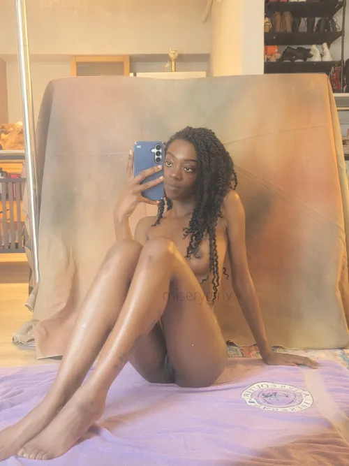 tiny phat pussy lips