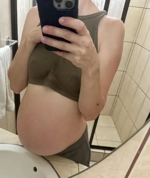 When it’s hot it’s even hotter when pregnant