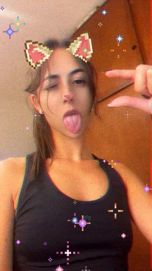 You're pathetic, and it's better if you don't drop your pant. it's soo pathetic.