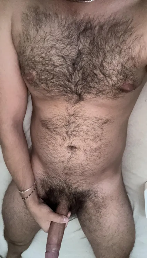 22 m DL frat guy looking for hung / gym bros to edge with. Sc eric11702