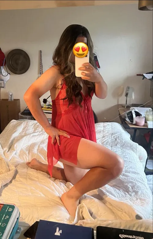 37 Asian CD in Killeen wants to sneak a str8 guy over at night