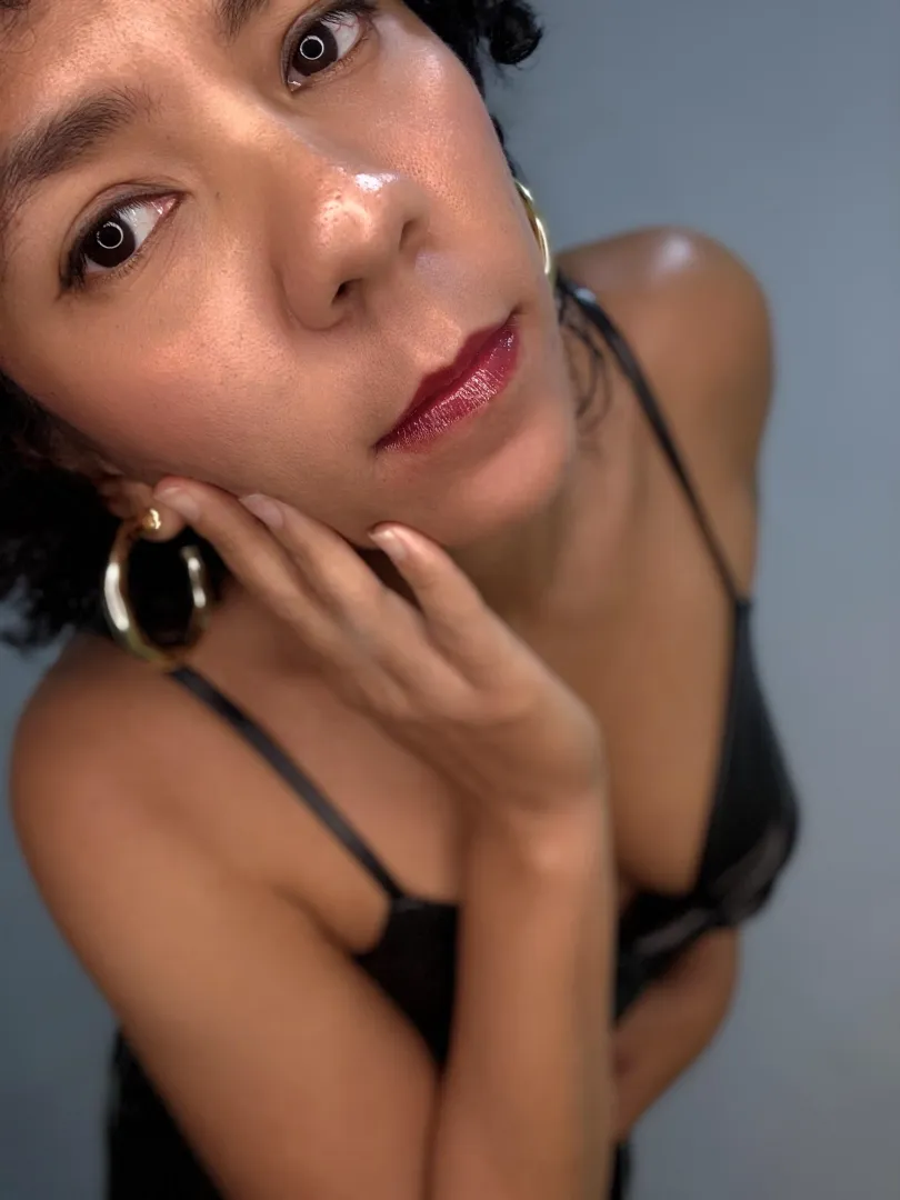 a kiss for you, precious