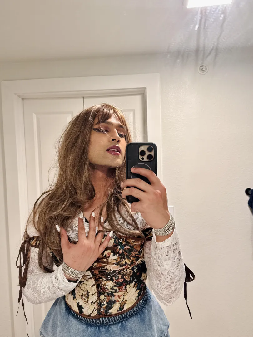 #Austin 26 Sissy looking for a bf/gf preferably south asian