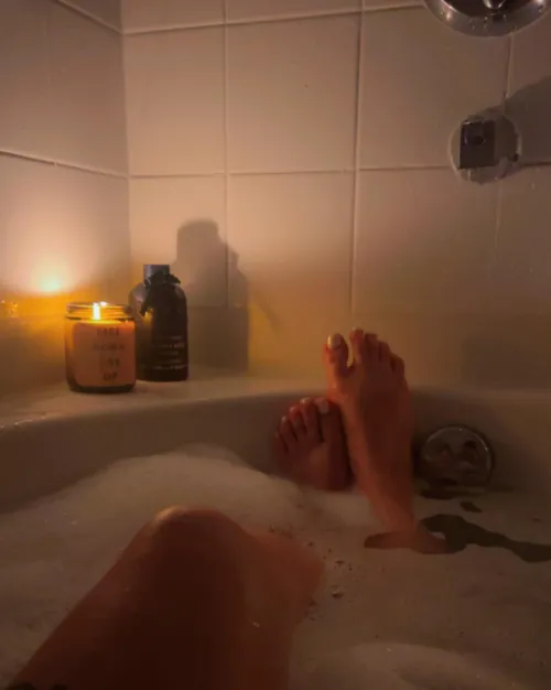 Bath time is my favorite time to relax my feet❤️
