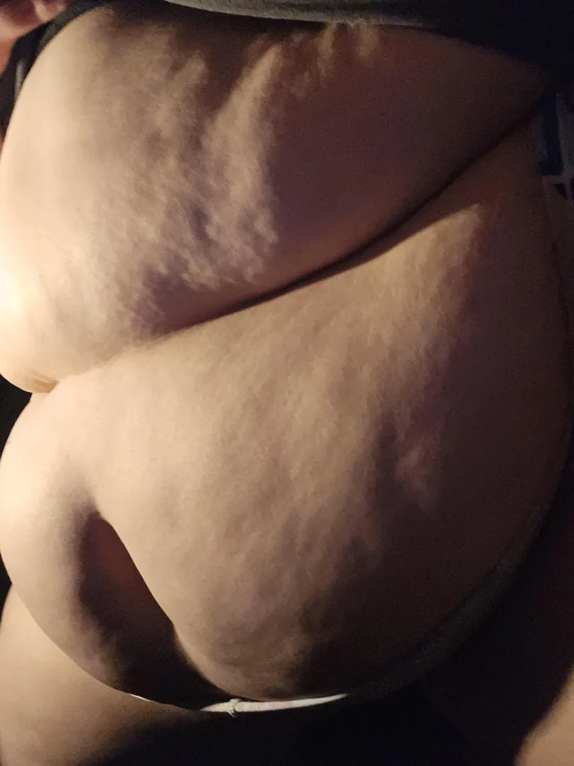 Blessing you with a belly of a fat gluttonous girl who can't stop eating who wants to contribute to my gluttony