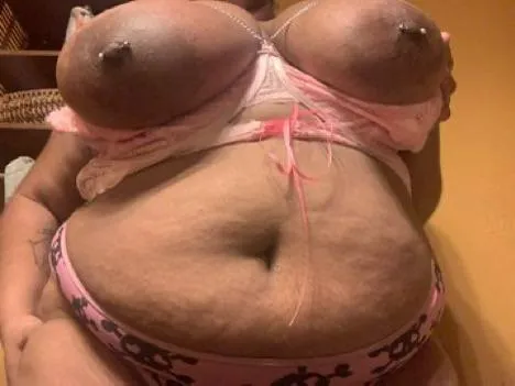 boobs n belly :0