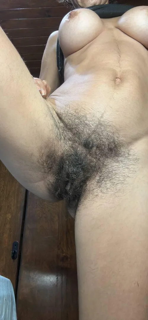 Do you like a thick bush or do you prefer a bit of hair?