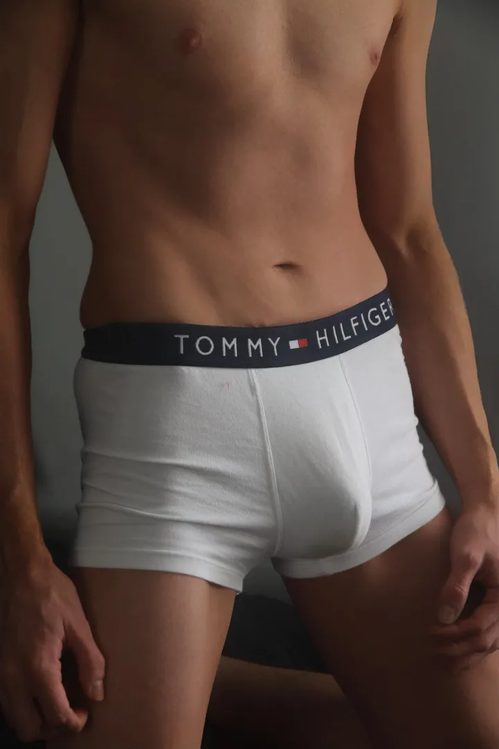 Does nobody like to talk any make friends these days? Art of conversation seems to of disappeared