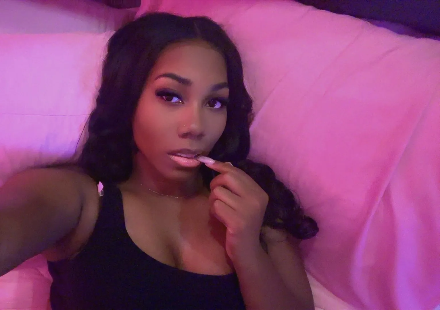 Every dollar you give, white boy, makes you look a little sweeter to me.