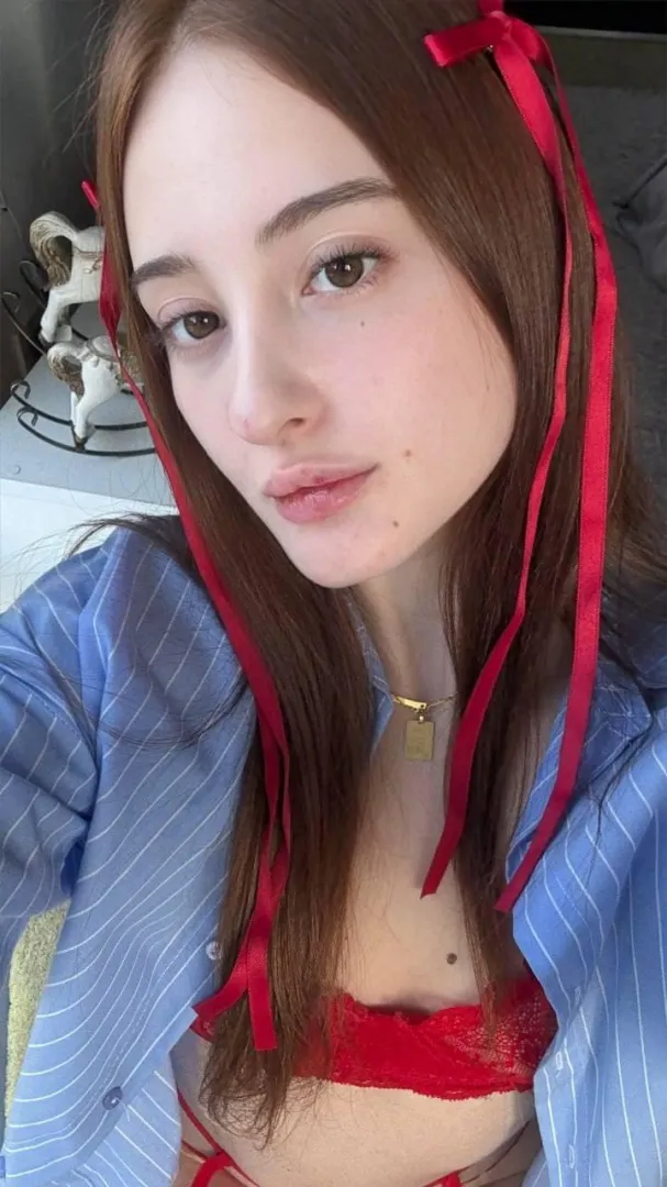 F188 Anyone nearby who can host? - msg me on instta: .voxizeryn'.