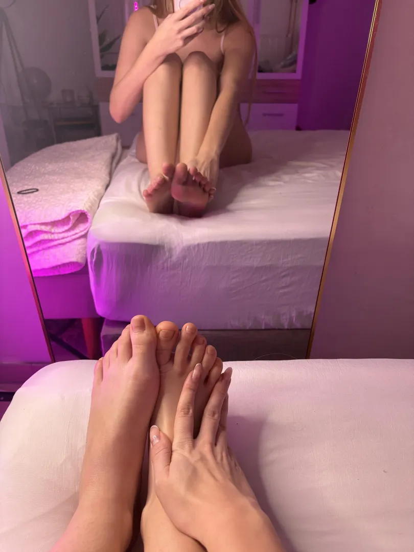 Gibt es hier jemanden der auf Footjobs steht? 