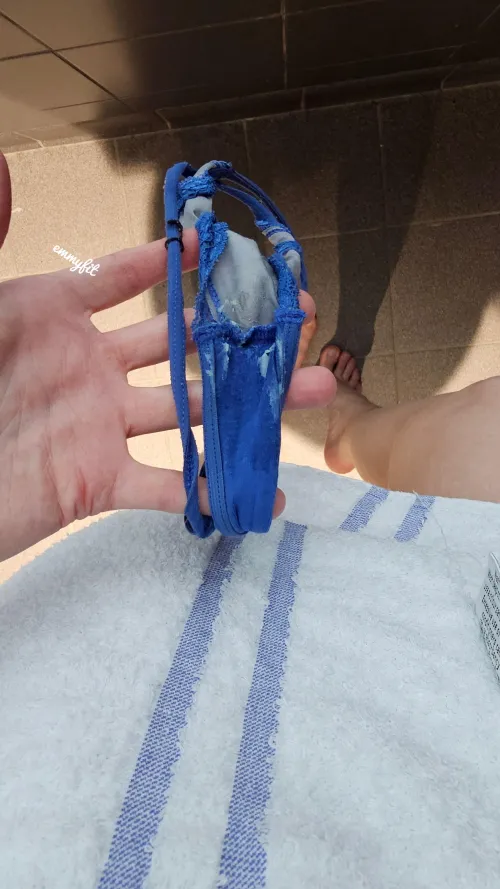 I know you wanna suck on my dirty thong after my sweaty gym class