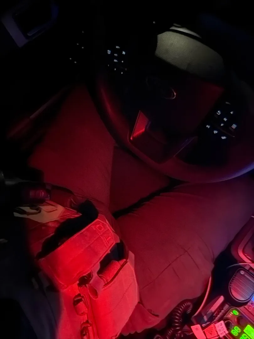 Keep my busy on this long shift (31)