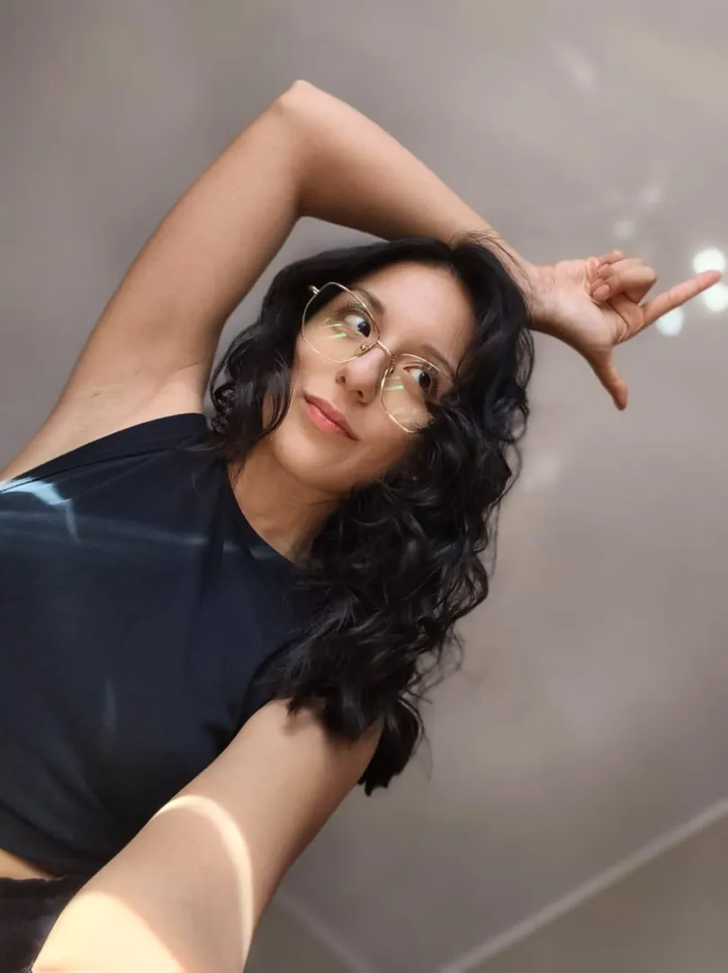 my armpits are not for u, they are above u, do u want the right to kiss them?