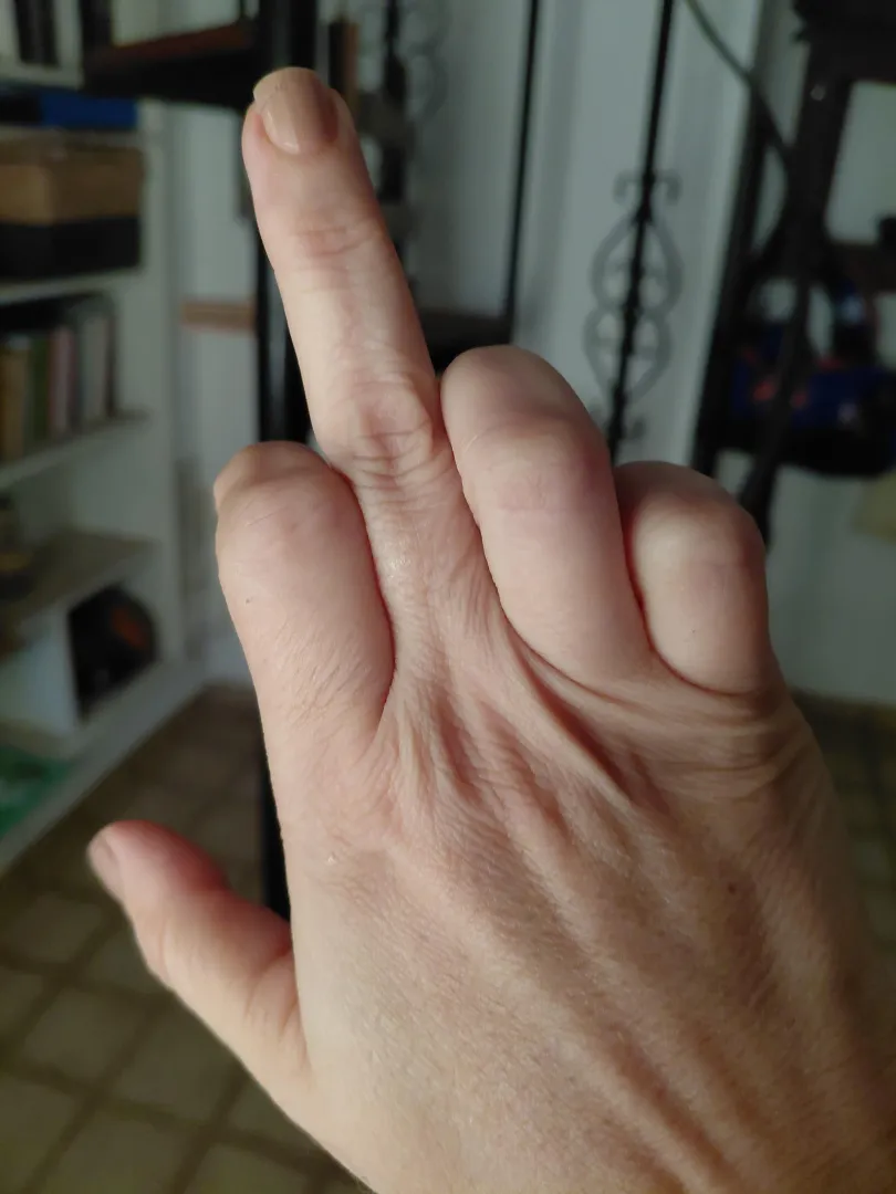 My fingir in your mouht ...do you want it?