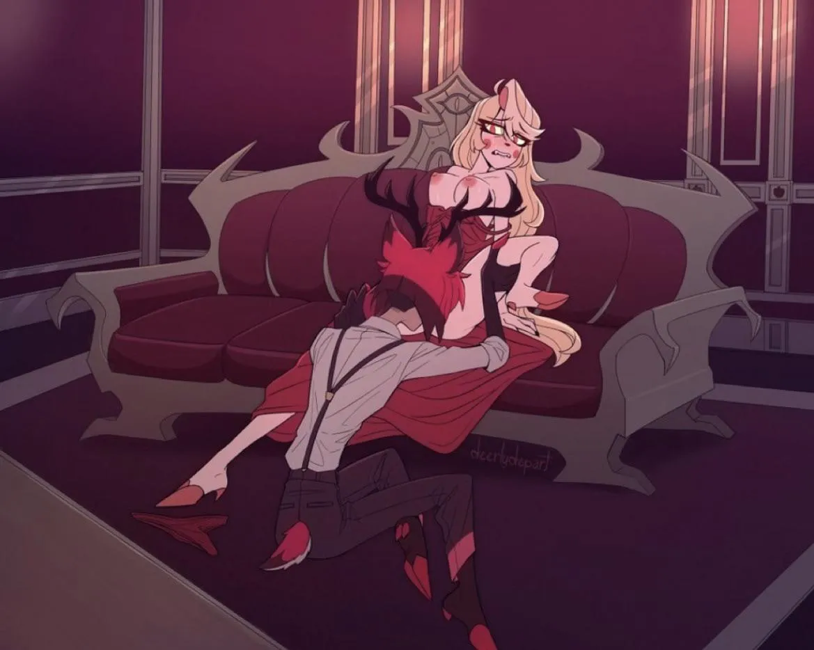 Return home after a fancy date(art by @deerlydepart)