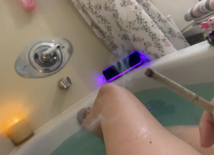 [showing off] Goodmorning everyone 