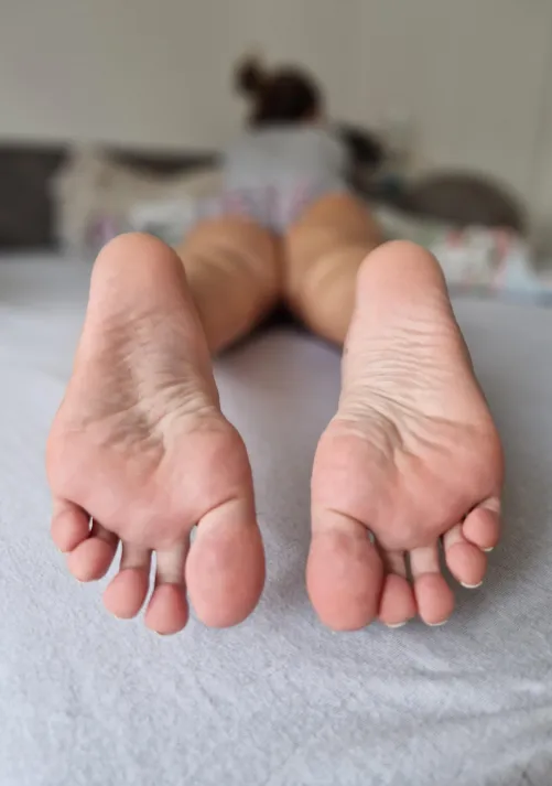 Soft soles, bad intentions