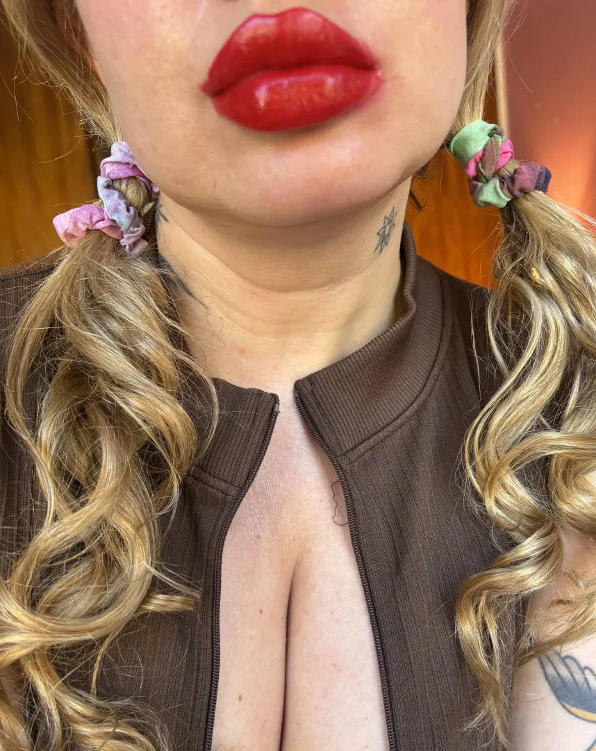 Today I chose a very intense red