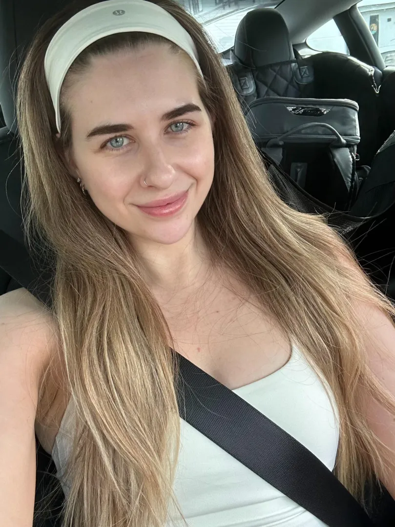 You know a woman like me has only one use for you…so open up that wallet 