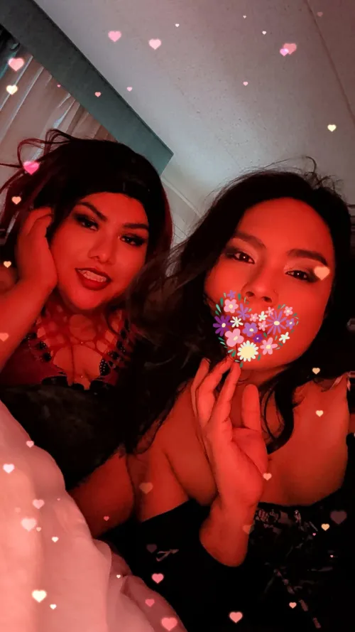 Your two naughty secrets are back! Hehe Hotel n Go #23 will be happening later tonight! Save the time and load for us! T4M