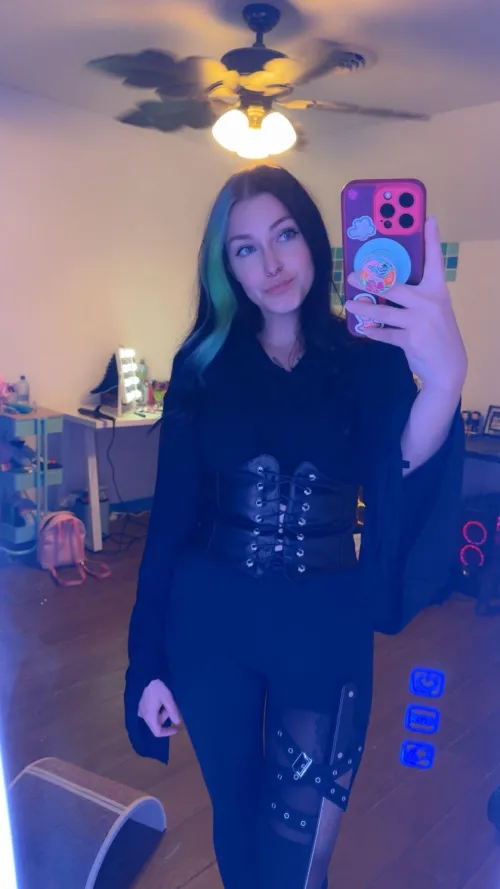 <3 SALE <3 Month long SFW GFE $250, month long NSFW GFE $450. If you want a little more time to savor our time together, now is the time to make me yours. - or if you want me to be your gamer gfe just for the day, I'd love that too.