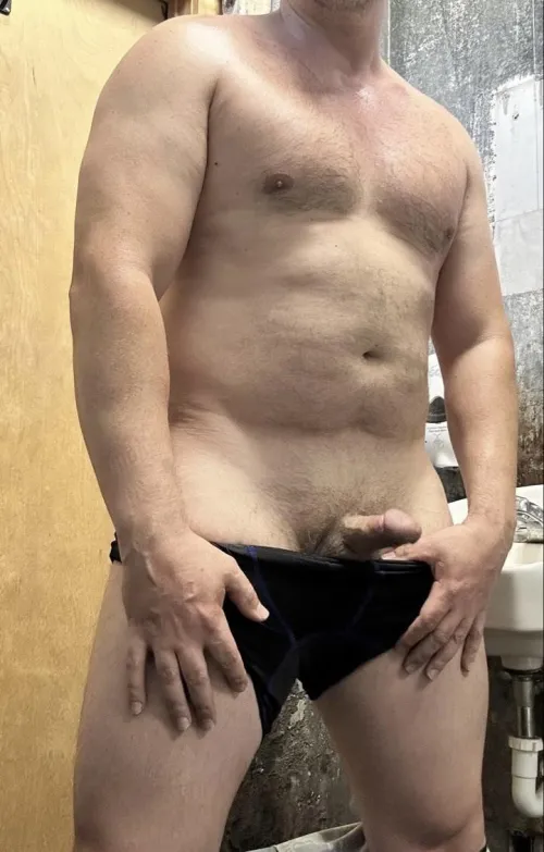 (41) Sweaty and ready for our personal training session