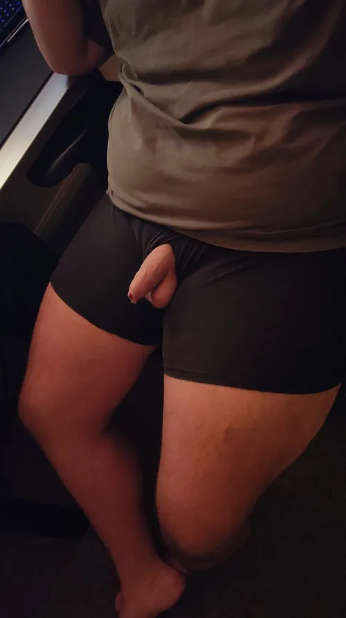 Anyone else like hanging out?