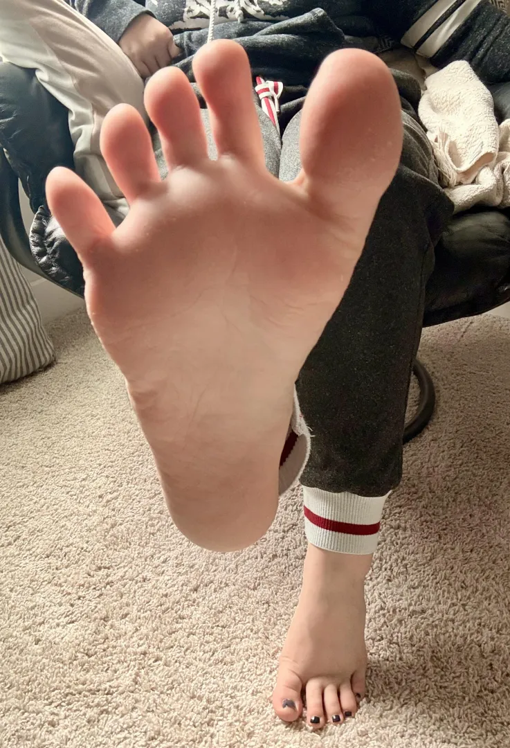 Birthday weekend well spent… with my feet in your face 