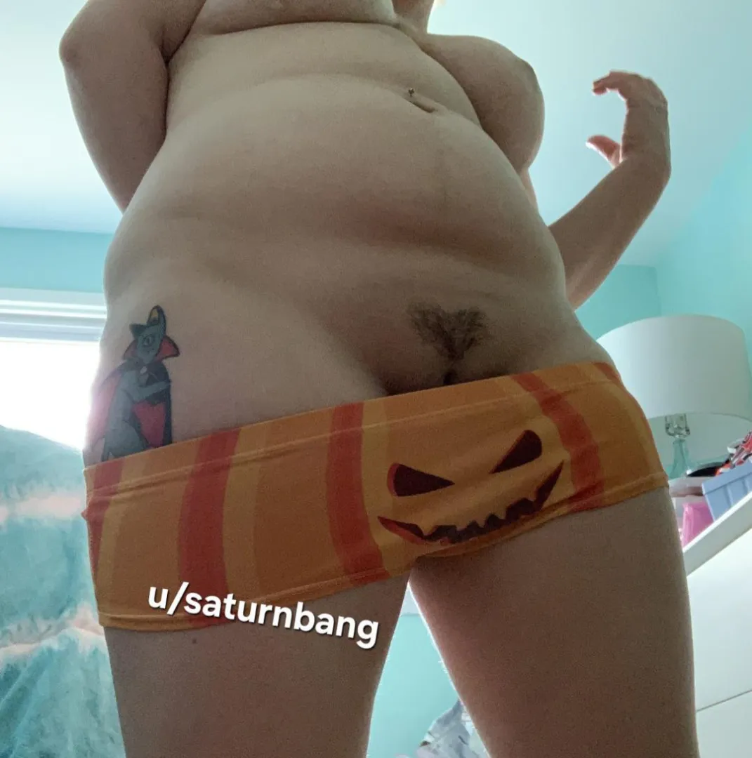 boy with a heart-shaped bush ♡