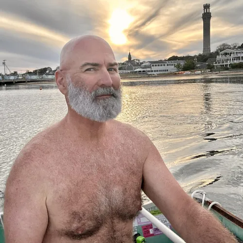 Car sex is so 90's, let's have boat sex