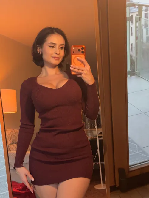 Does a quick peek make you want more?