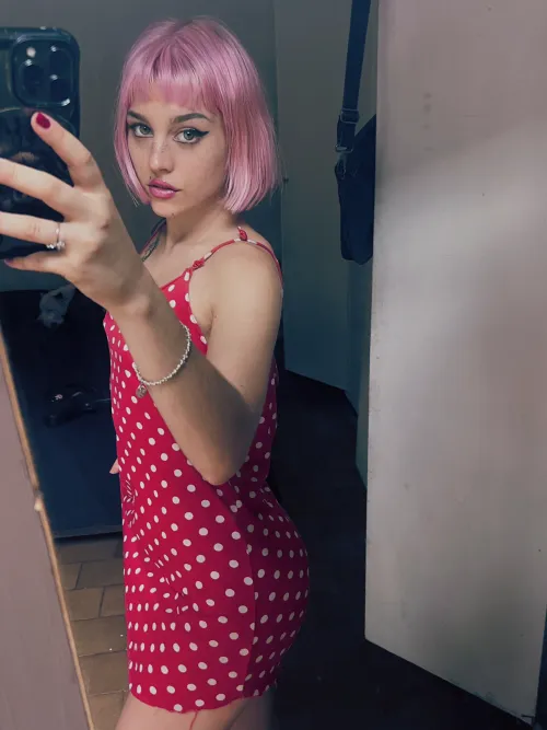 F18 Feeling frisky, cant host, if ur local, hmu - lnstrgm: elenavirai