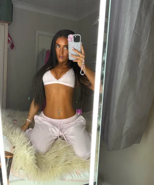 Girls with belly piercings just hit different