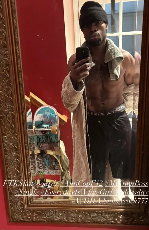 how do I look like this and I’m still singleaf?!‍♀️