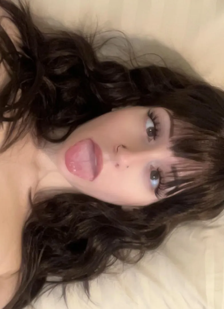 I love that this wig matches my eyes 