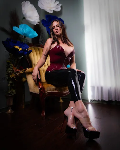 I simply have to wear latex