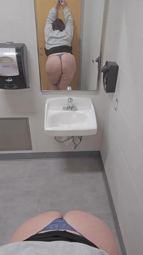 Is blue lace my color...