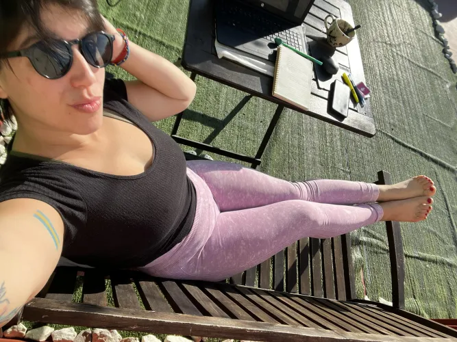 Leggings make it very hard