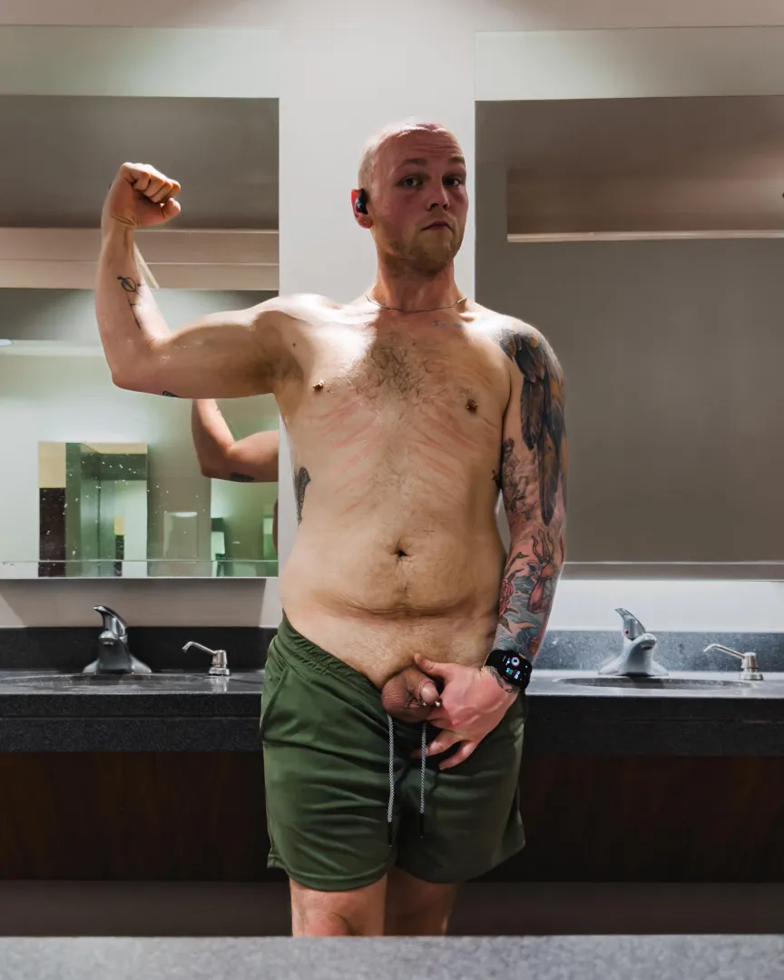 Love pump pics after a good workout. Just need to be hard next time 