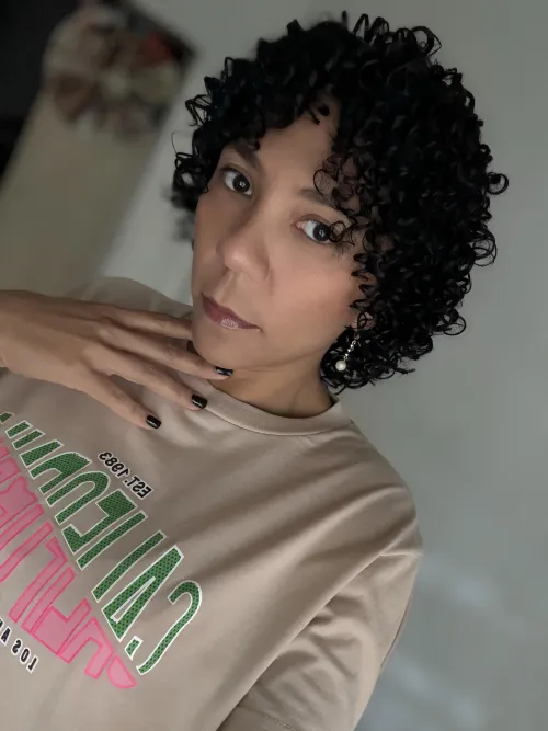 My big-nosed girl hypnotizes you… the more you look at her, the weaker you become