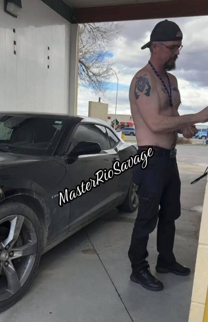 My exceptionally  Partner took his shirt off for me even though it was …gawd I ♥️ Him❣️