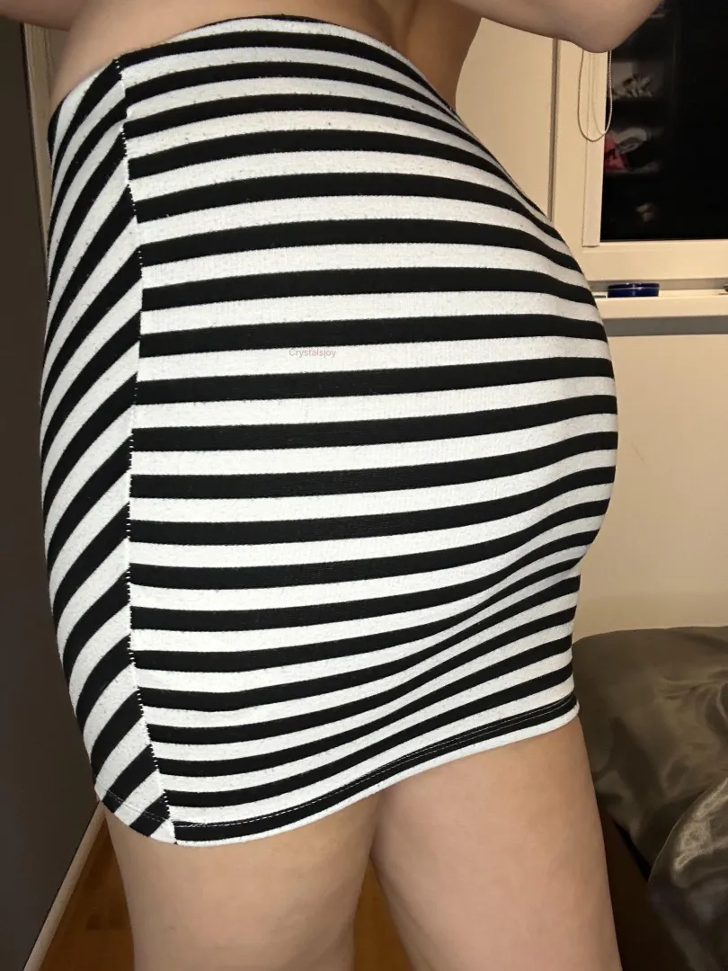 My skirt is so tight I can barely move