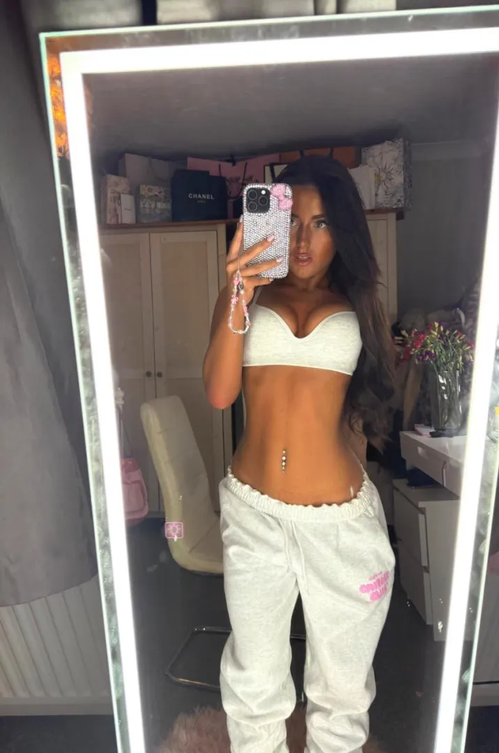 (OC) Fit and Pretty enough to be ur gymbuddy