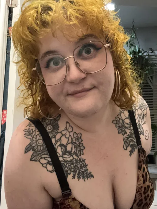 Picture this: My girlfriend gets me all dolled up and picks out a flirty outfit for me. She books me an Uber and sends me off to play. I'm at the bar ruthlessly teasing you, sending requests for every drink I buy…. (Continued in comments)