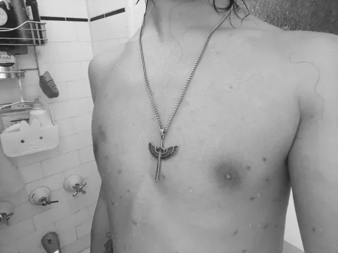 pull me by the necklace