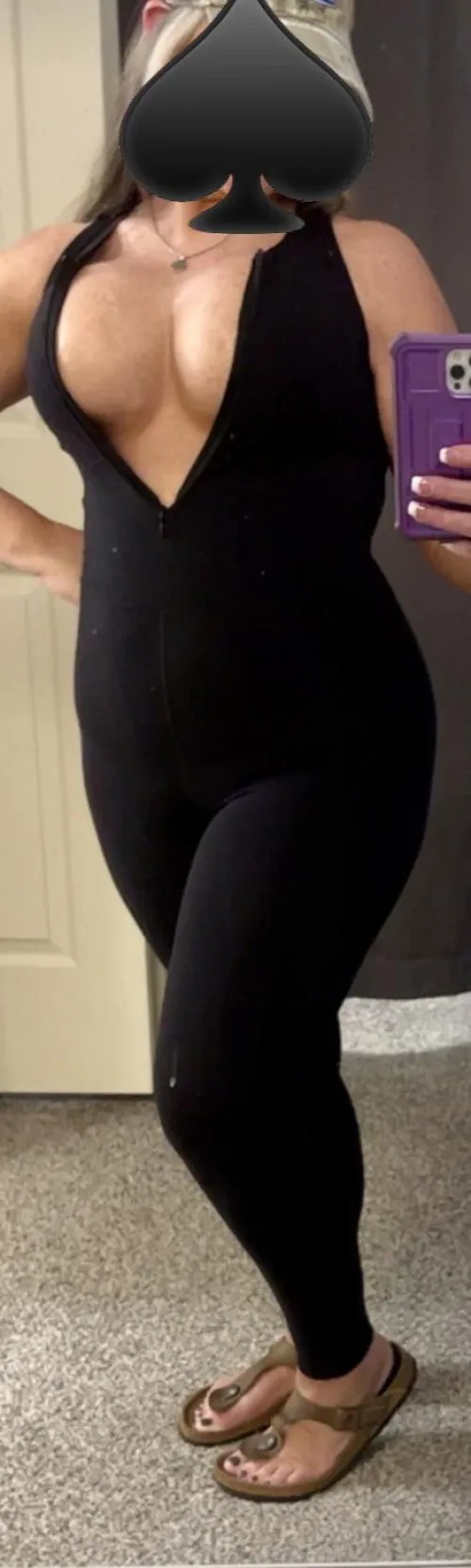 Slut Out shopping for dick.