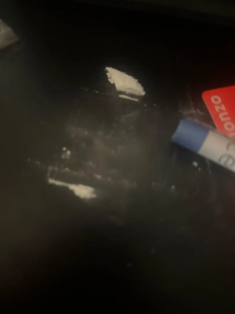 Solo guy.. any girls wanna chat and do some sph or humiliation whilst I’m flying?